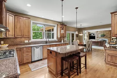 6311 Mercers Pointe Drive, Anderson Township, OH 45244 - Photo 13