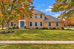 1210 Ascot Dr, Hamilton Township, OH 45039 - Photo 1