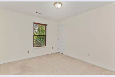 102 Lights Pointe Court, Ohio Township, OH 45157 - Photo 25