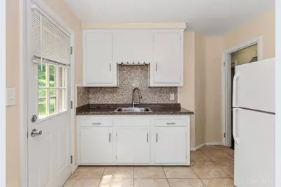 1742 Ashbrook Drive, Cincinnati, OH 45238 - Photo 9