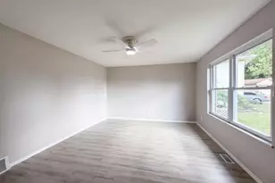 12157 Hitchcock Dr, Forest Park, OH 45240 - Photo 3