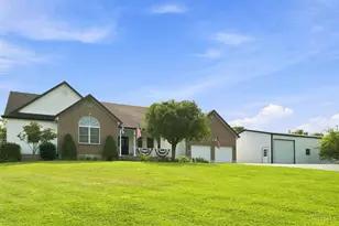 62 Kings Ct, Clark Township, OH 45159 - Photo 5