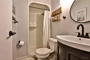 2171 Sohn St, Cincinnati, OH 45219 - Photo 31