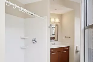 1213 Vine St, Cincinnati, OH 45202 - Photo 23