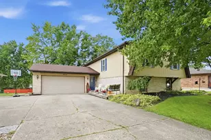 905 Victoria Dr, Franklin, OH 45005 - Photo 3