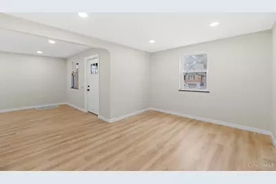 6025 Connecticut Court, Cincinnati, OH 45224 - Photo 3