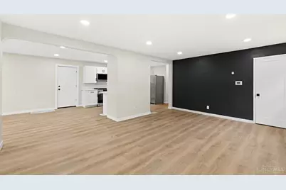 6025 Connecticut Court, Cincinnati, OH 45224 - Photo 7