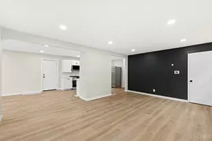 6025 Connecticut Ct, Cincinnati, OH 45224 - Photo 7