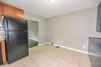 7670 Pippin Road, Colerain Township, OH 45239 - Photo 7