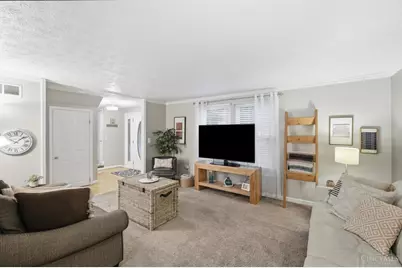 8110 Creek Woods Place, Deerfield Township, OH 45039 - Photo 9