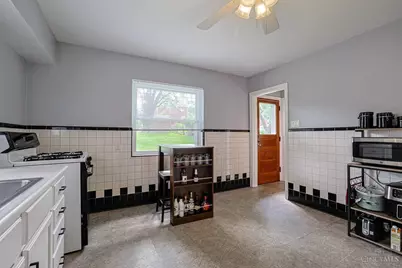 1132 Betty Lane, Delhi Township, OH 45238 - Photo 13