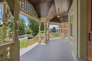 2333 Upland Pl, Cincinnati, OH 45206 - Photo 3