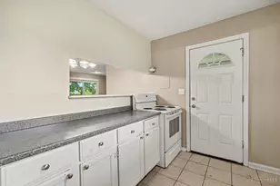 8633 Daly Rd, Springfield Township, OH 45231 - Photo 5