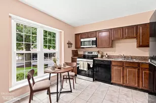 10935 Brookgreen Ct, Sycamore Township, OH 45242 - Photo 3