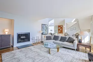 1022 Hatch St, Cincinnati, OH 45202 - Photo 9