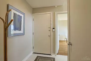 1022 Hatch St, Cincinnati, OH 45202 - Photo 5