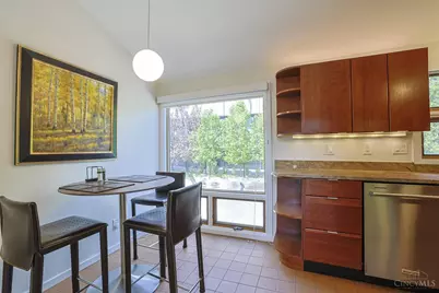 1022 Hatch Street, Cincinnati, OH 45202 - Photo 21
