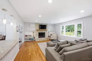 9040 Fox Hunter Ln, Symmes Township, OH 45242 - Photo 5