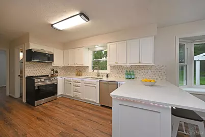 10174 Amberwood Court, West Chester, OH 45241 - Photo 11
