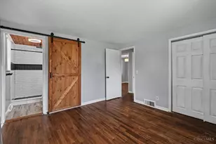 1086 Artwood Dr, Anderson Township, OH 45230 - Photo 9
