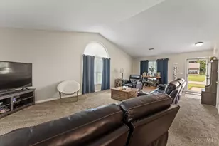 2045 Sunset View Ln, Batavia Township, OH 45102 - Photo 9