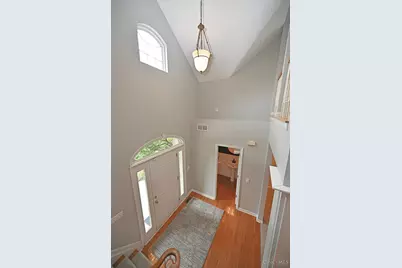 5005 Dovetail Lane, Cincinnati, OH 45223 - Photo 5