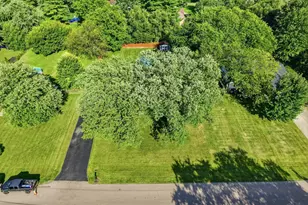 8762 Monticello Dr, West Chester, OH 45069 - Photo 3