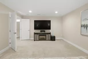 6478 Holly Ln, Fairfield Township, OH 45011 - Photo 33
