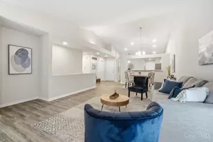 7612 Lake Pointe, Hamilton Township, OH 45039 - Photo 11