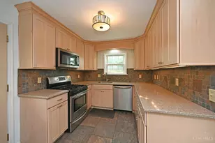 6337 Kincaid Rd, Cincinnati, OH 45213 - Photo 17
