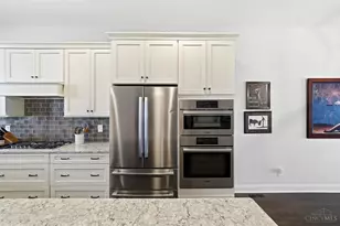 221 W 15th St, Cincinnati, OH 45202 - Photo 11