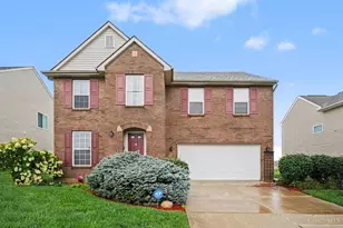 214 Governors Ave, Trenton, OH 45067 - Photo 1