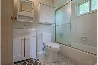 11180 Lincolnshire Drive, Cincinnati, OH 45240 - Photo 37