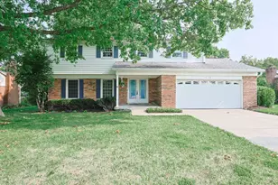 11180 Lincolnshire Dr, Cincinnati, OH 45240 - Photo 1