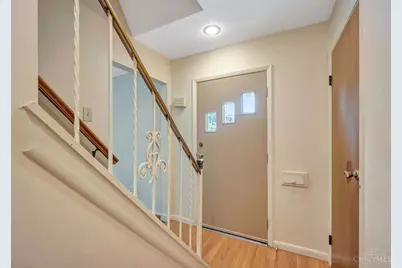 818 Heavenly Lane, Cincinnati, OH 45238 - Photo 5