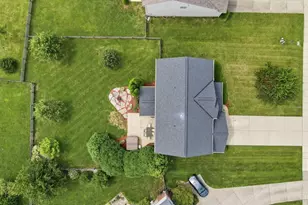 971 Caribou Run Ln, Miami Township, OH 45150 - Photo 3