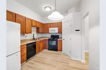 954 Crossing Pointe, Springfield Township, OH 45231 - Photo 11