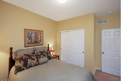 320 Huntington Drive, Hamilton Township, OH 45039 - Photo 15