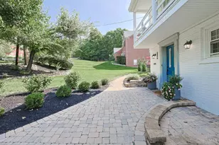 4006 Miami Rd, Mariemont, OH 45227 - Photo 3