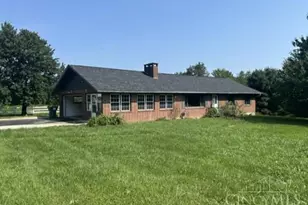 821 E Center St, Blanchester, OH 45107 - Photo 1