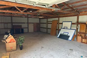 821 E Center St, Blanchester, OH 45107 - Photo 23