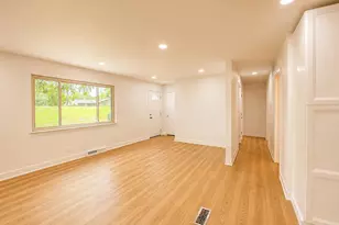 8018 Bridgetown Rd, Miami Township, OH 45002 - Photo 9