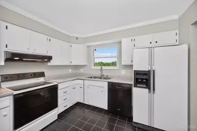 4294 Westwood Northern Boulevard, Green Township, OH 45211 - Photo 13