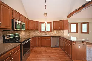 8405 Todd Creek Cir, West Chester, OH 45069 - Photo 11