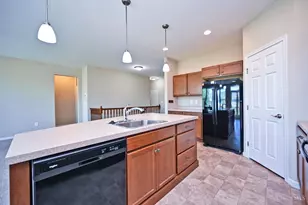 1006 Chatham Ln, Pierce Township, OH 45245 - Photo 11