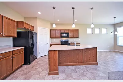 1006 Chatham Lane, Pierce Township, OH 45245 - Photo 9