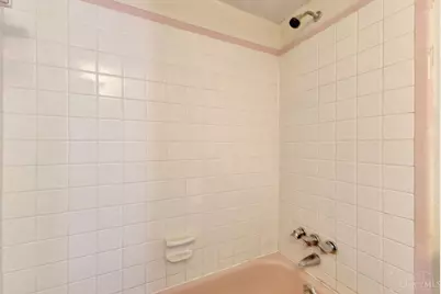 3331 Parkcrest Lane, Cincinnati, OH 45211 - Photo 17