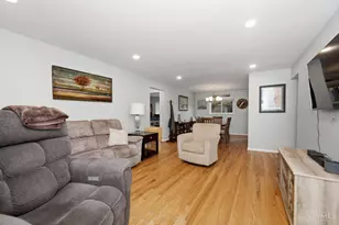 618 Ivyhill Dr, Delhi Township, OH 45238 - Photo 5