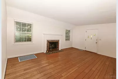 5941 Wayside Avenue, Cincinnati, OH 45230 - Photo 3