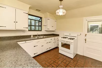 5941 Wayside Avenue, Cincinnati, OH 45230 - Photo 9